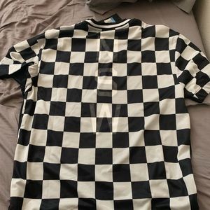 Nike graphic tee size m